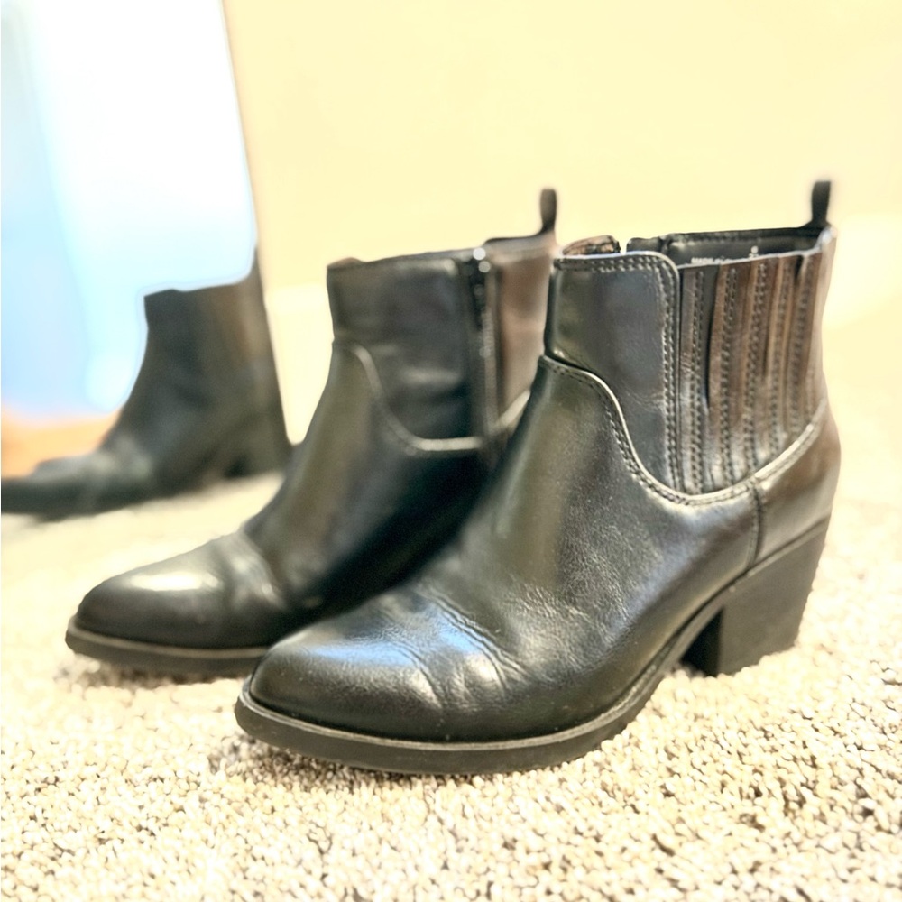 Nordstrom Western Black Chelsea Ankle Heeled Booties